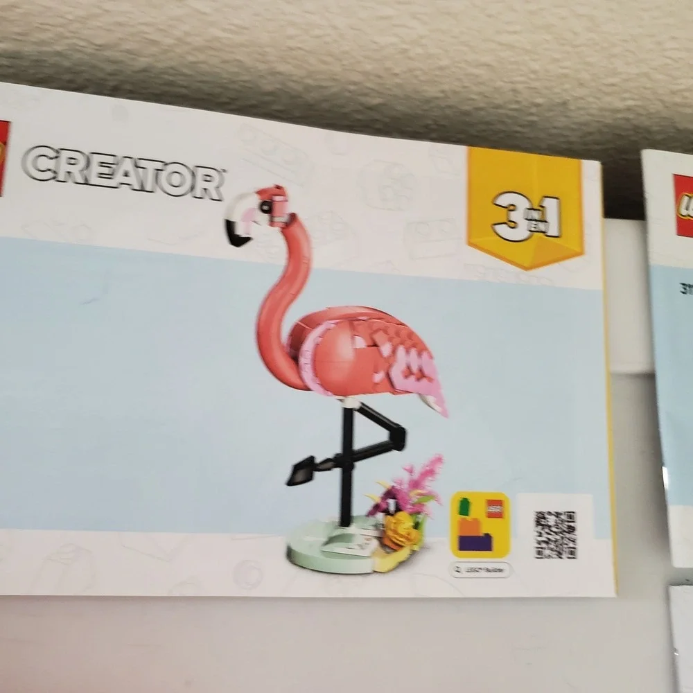 LEGO Creator 3in1 Exotic Pink Flamingo 31170 Parrot Axolotl Set with Manuals Mix